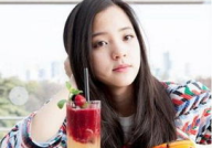 欧阳娜娜个人资料简介,多才多艺的青春偶像，从音乐到影视的璀璨星途